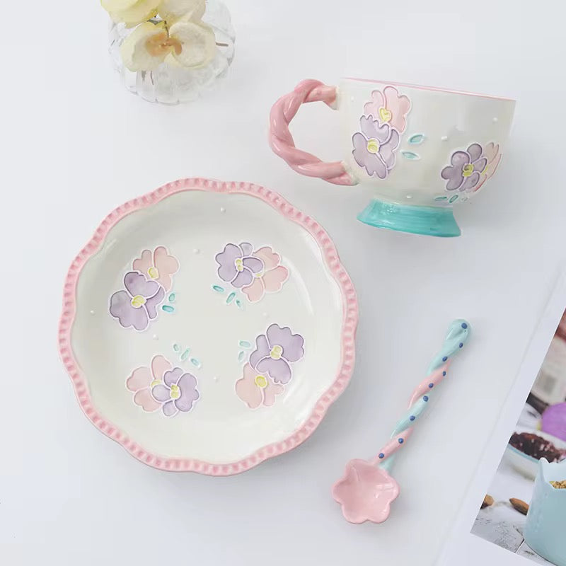 Kawaii Scallop Plate – Kitty & Blossom Edition