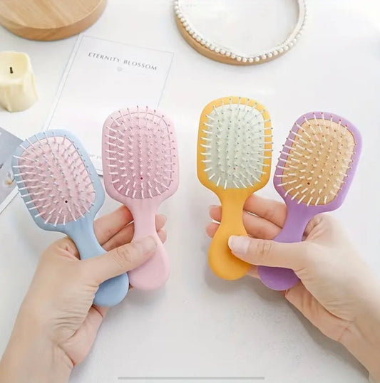 Mini Pastel Hair Brush